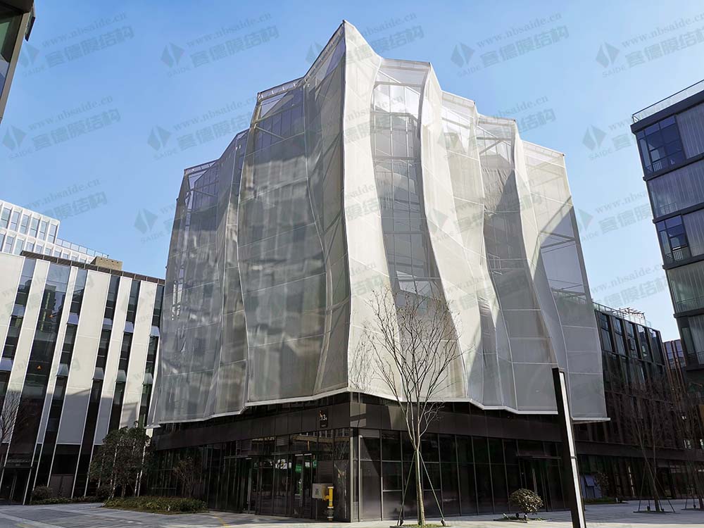 藝尚創(chuàng)谷中心C3-PTFE網(wǎng)格膜結(jié)構(gòu)外立面