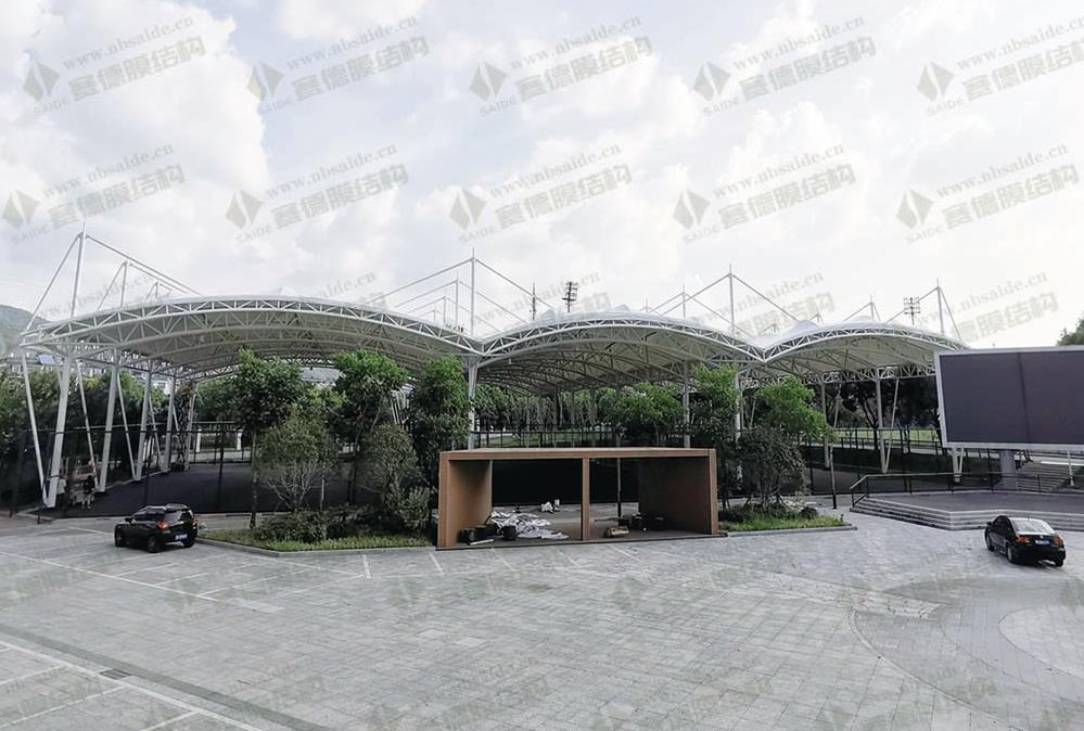 義烏工商學(xué)校網(wǎng)球場(chǎng)